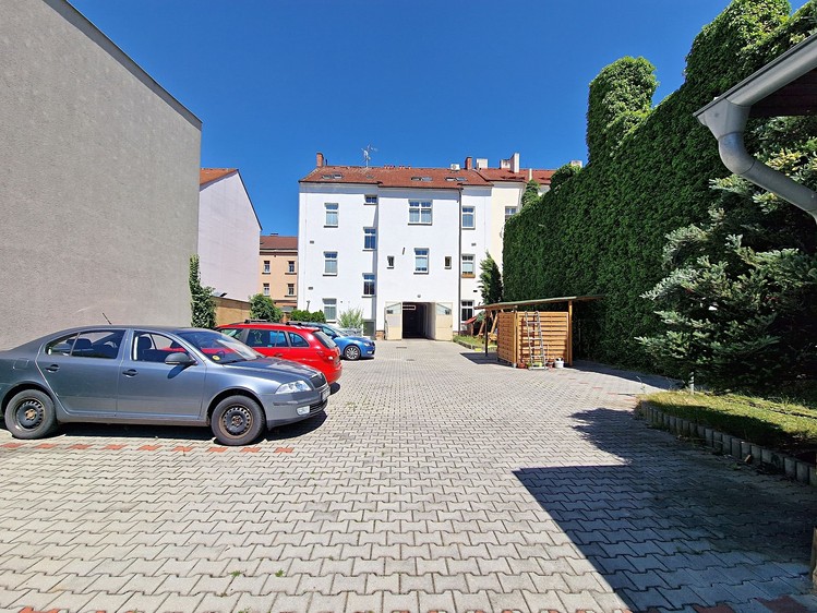 Квартира 2+kk в оренду, 61 м² (32 з 36)