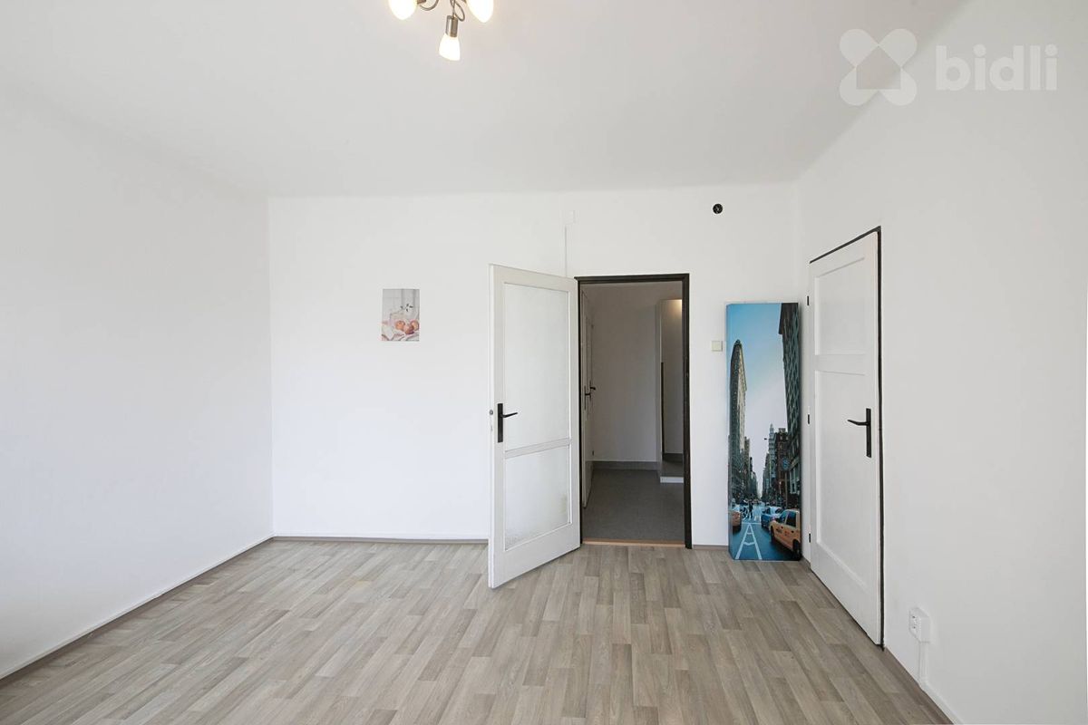 Pronájem bytu 1+1 37 m² – fotografie 2
