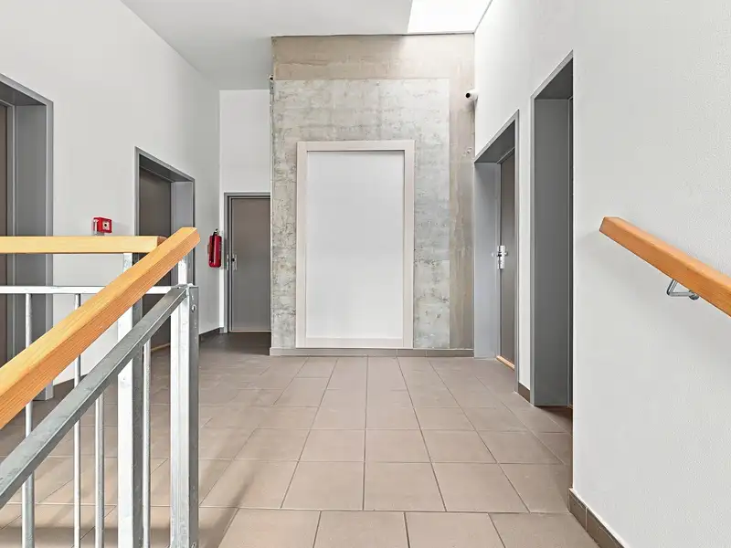 Pronájem vícegeneračního domu 1382 m², pozemek 2009 m², Praha – náhled fotky 3