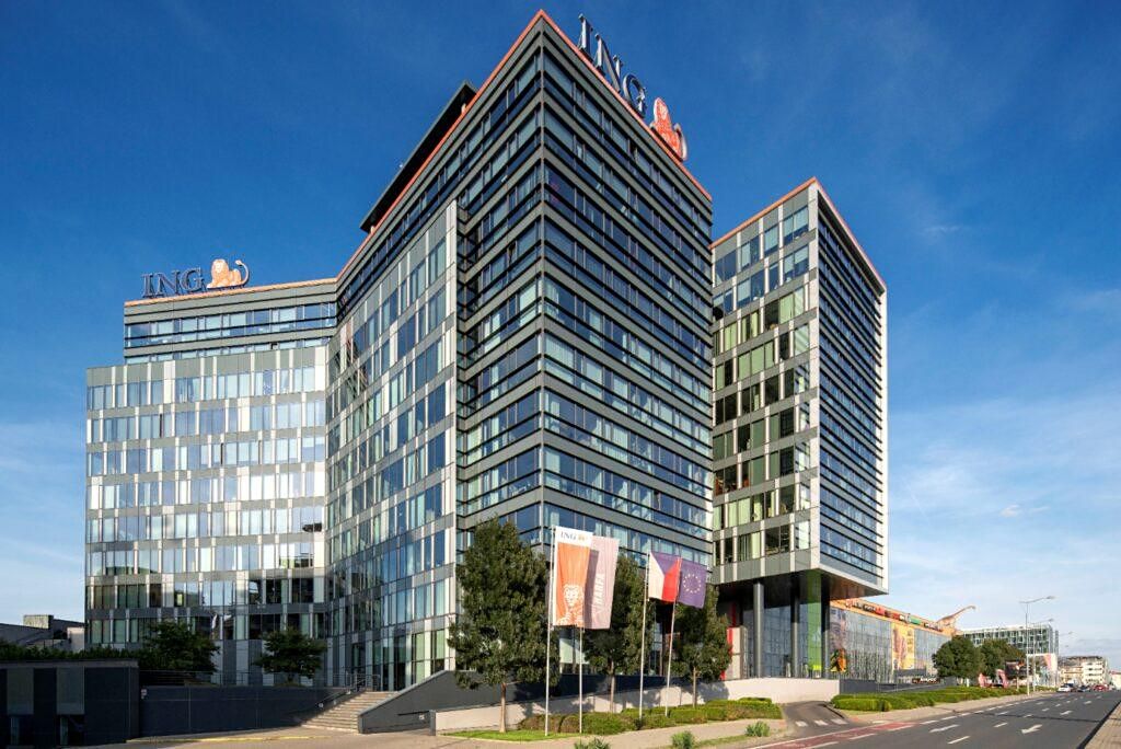 Pronájem kanceláře 798 m² – fotografie 3