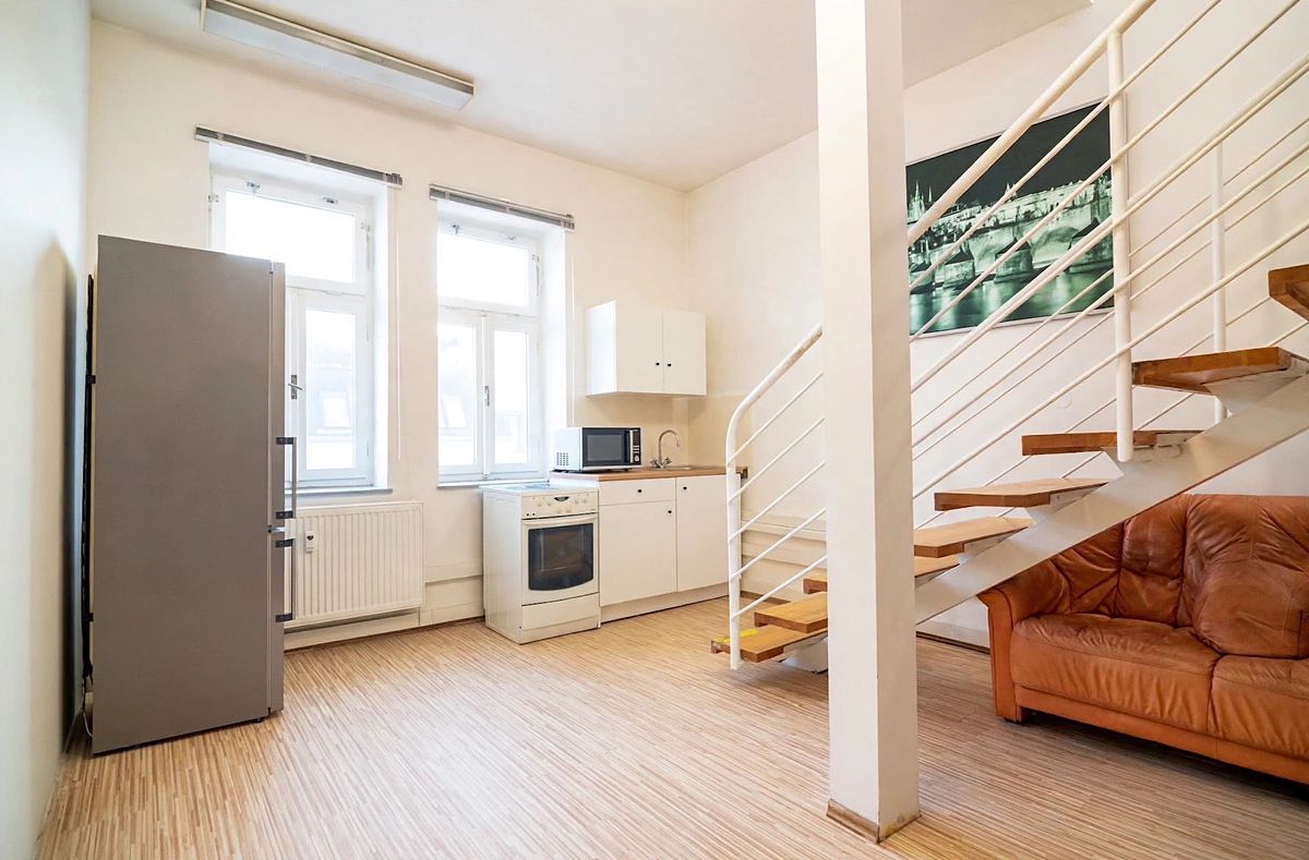Pronájem bytu pokoje 12 m² – fotografie 4