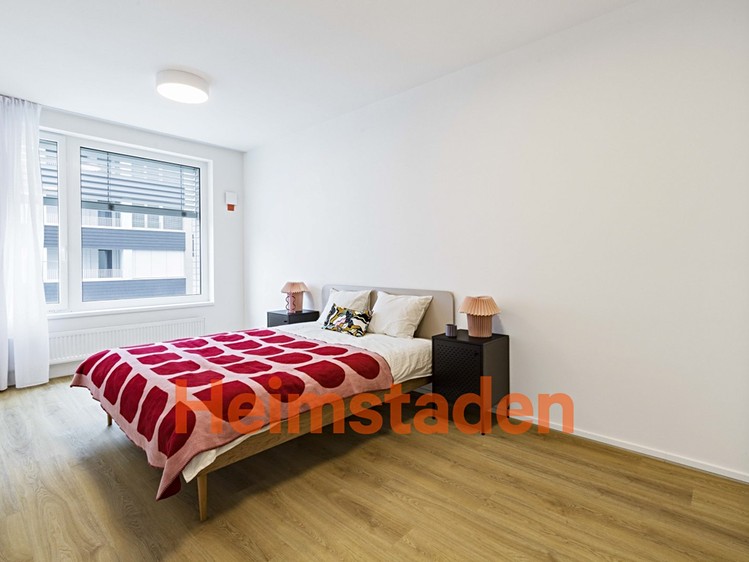 Pronájem bytu 3+kk, 85 m² (3 z 17)