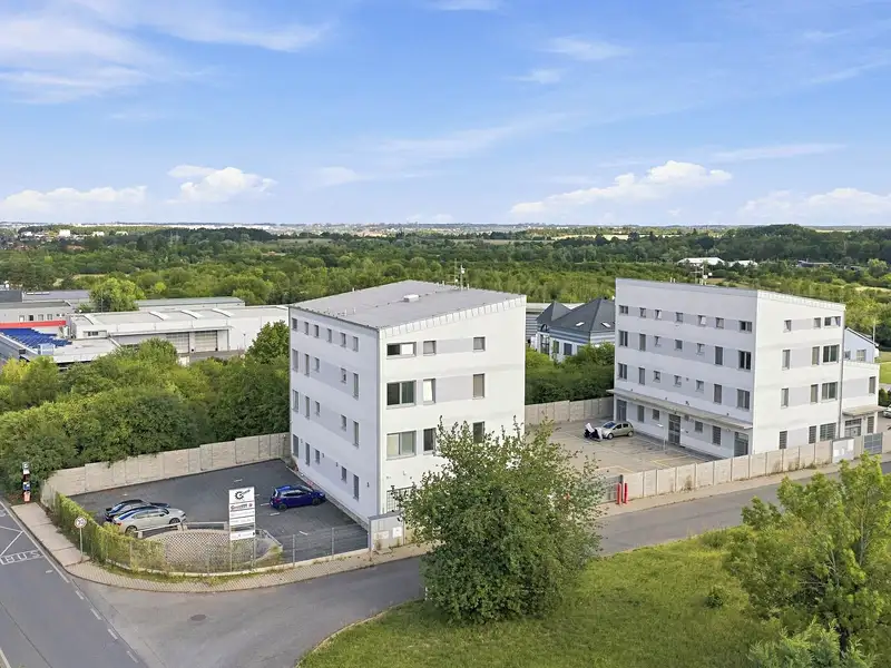 Pronájem vícegeneračního domu 1382 m², pozemek 2009 m², Praha – náhled fotky 1