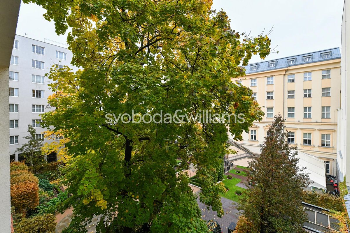 Pronájem bytu 2+kk 60 m² – fotografie 2