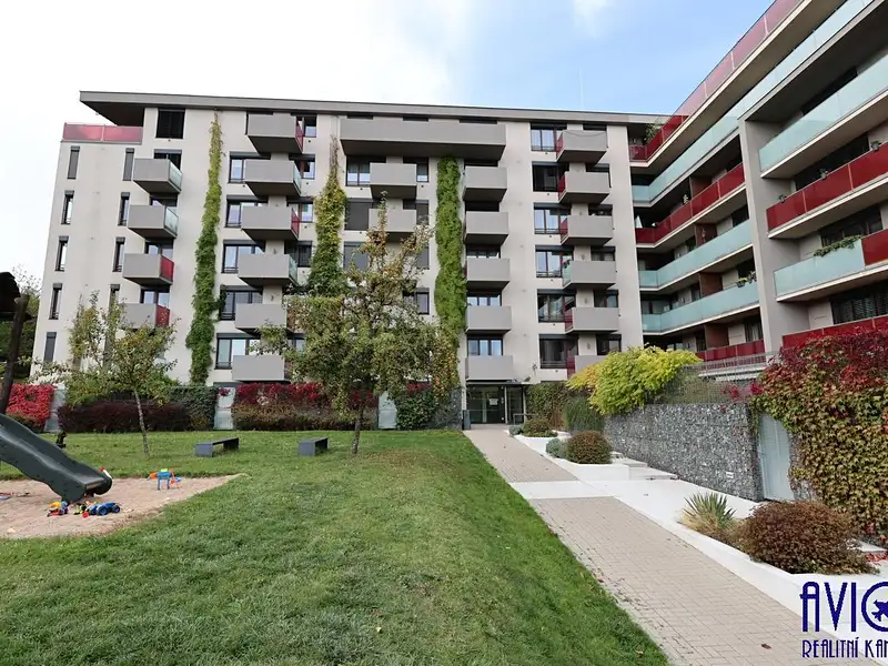 Pronájem bytu 2+kk 50 m², Praha – náhled fotky 3