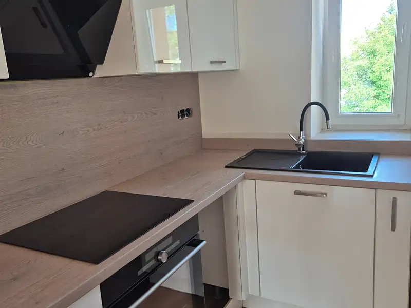 Pronájem bytu 3+1 60 m², Přelouč – náhled fotky 1