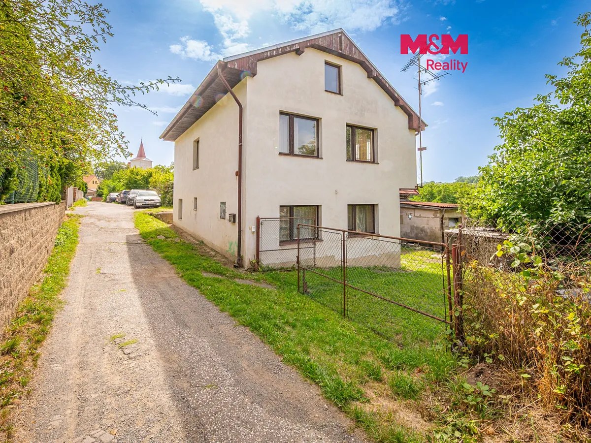 Prodej rodinného domu 140 m², pozemek 694 m²