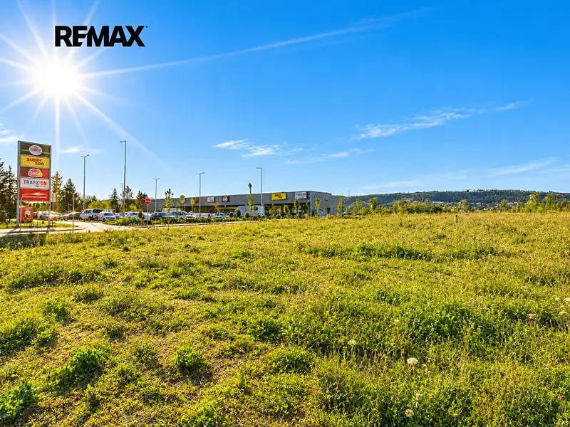 Prodej stavebního pozemku 5949 m², Praha – náhled fotky 2