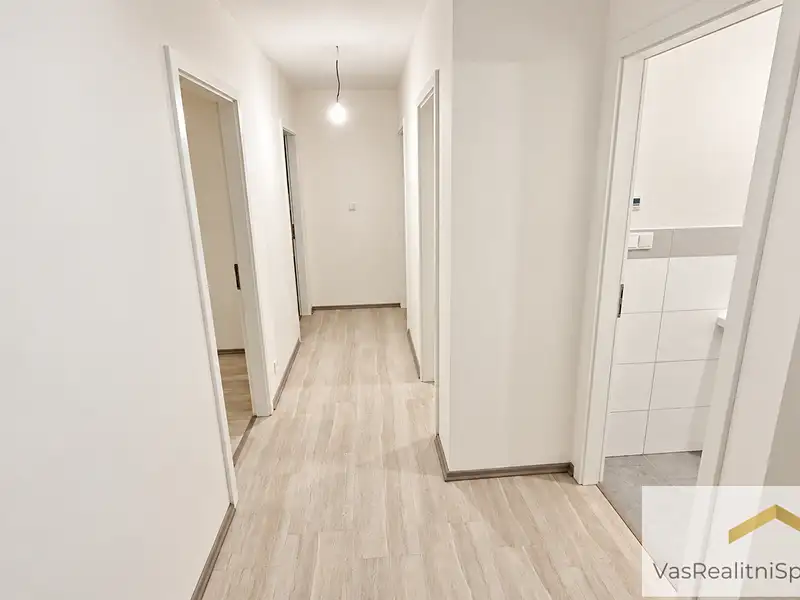 Pronájem bytu 3+kk 62 m², Praha – náhled fotky 3