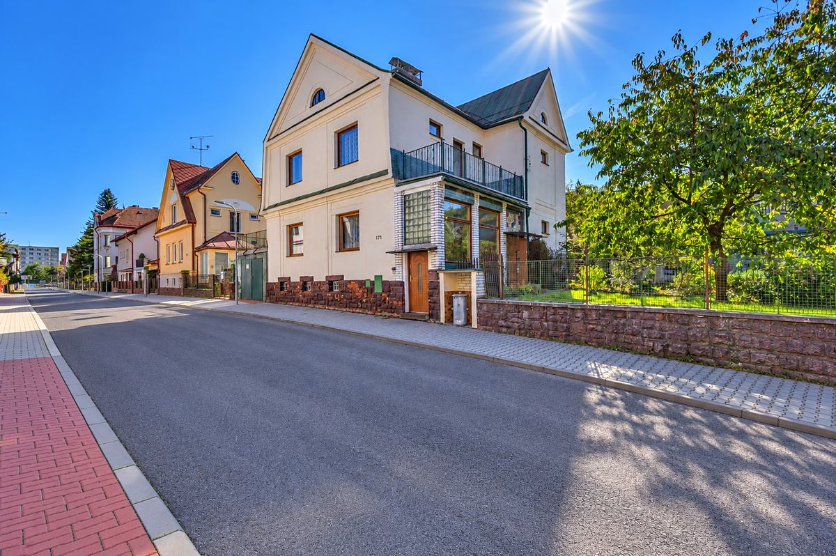Prodej vily 170 m², pozemek 624 m², Trutnov – fotka 1 z 3