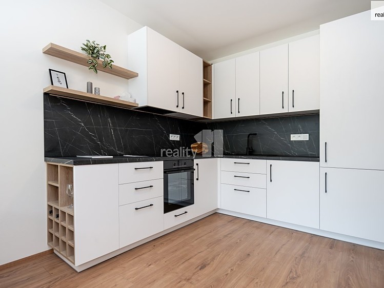 Prodej bytu 3+kk, 88 m² (4 z 23)