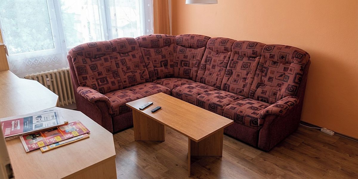 Pronájem bytu 2+1 48 m², České Budějovice – fotka 1 z 3