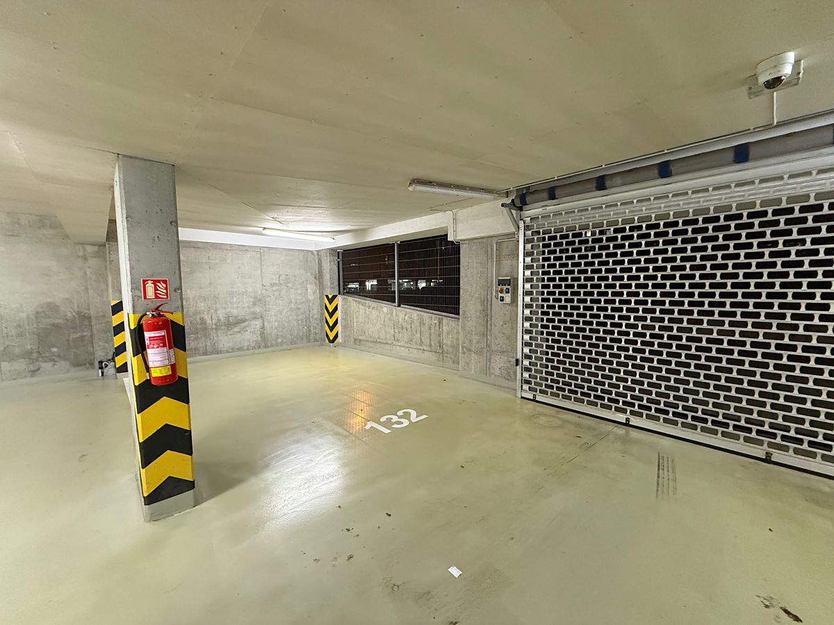 Pronájem garáže 22 m², Praha – fotka 1 z 3
