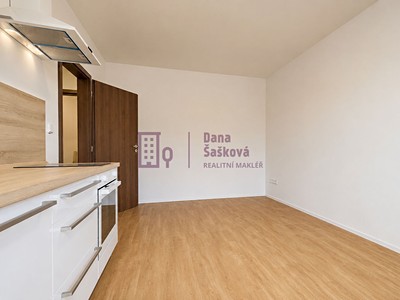 Квартира 1+kk в оренду, 23 м² (2 з 6)