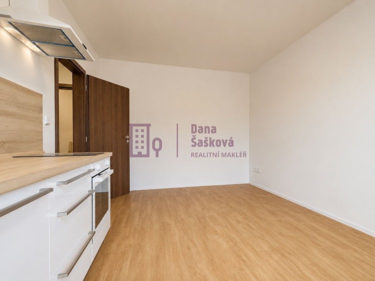 Квартира 1+kk в оренду, 23 м² (2 з 6)