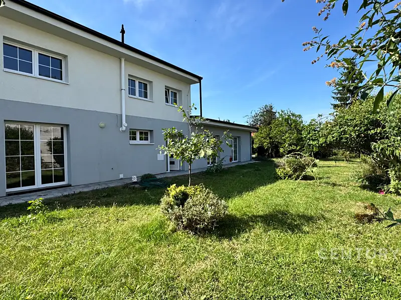 Pronájem rodinného domu 150 m², pozemek 650 m², Dobrovíz – náhled fotky 1