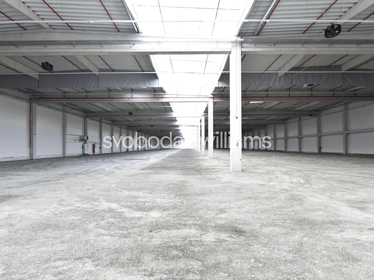 Gewerbefläche zur Miete, 2.300 m² (4 von 10)