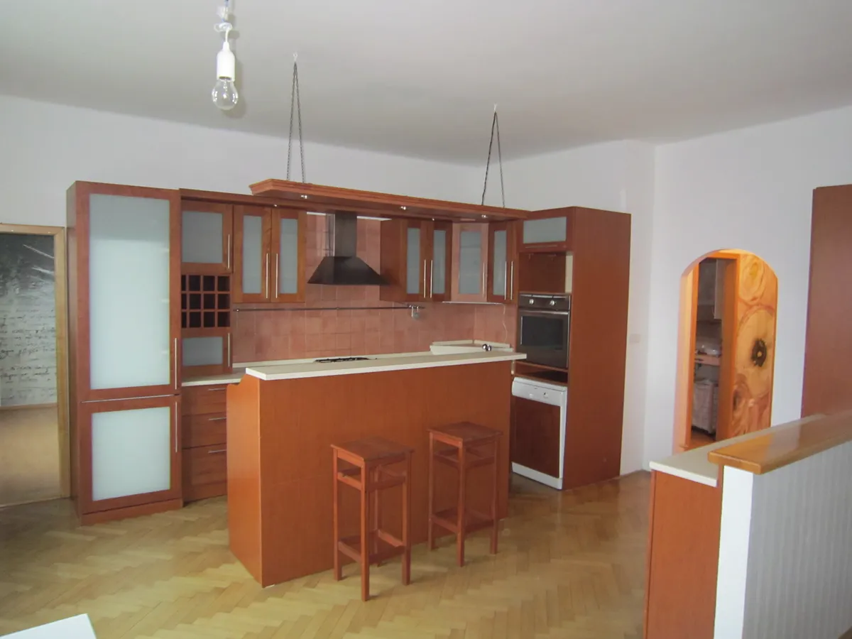 Pronájem bytu 2+kk 85 m²
