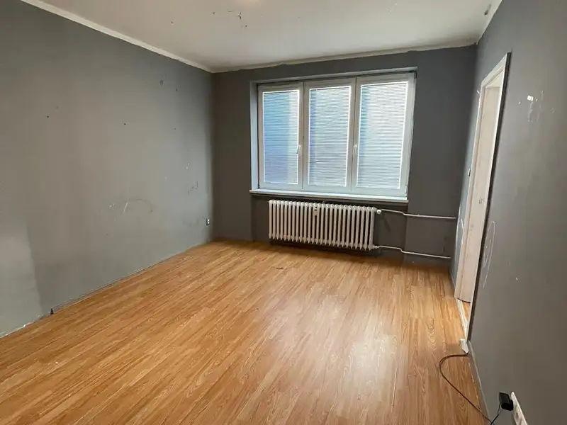 Pronájem bytu 2+1 51 m², Jirkov – náhled fotky 2