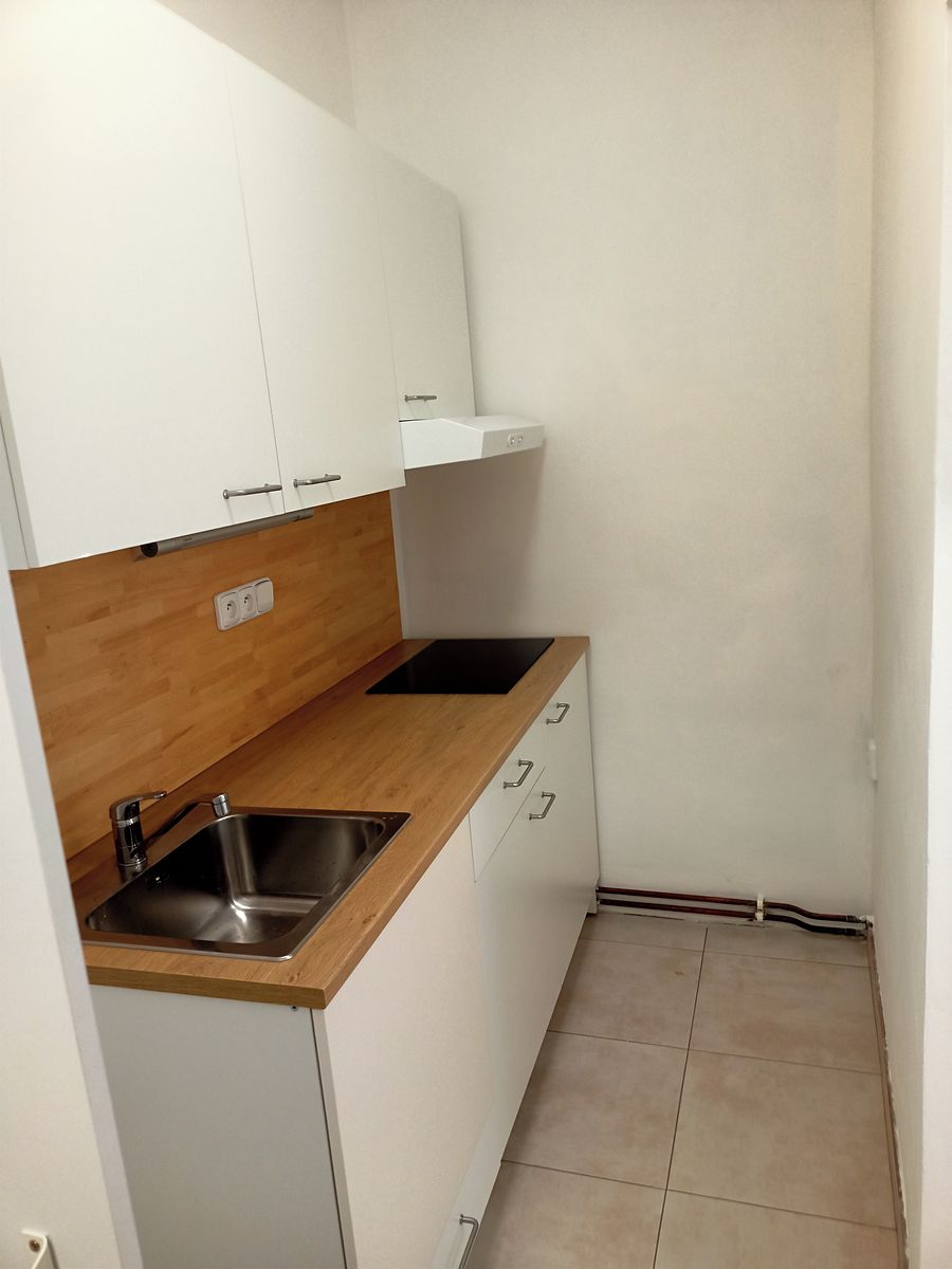 Pronájem bytu 1+kk 26 m², Uherský Brod – fotka 1 z 3