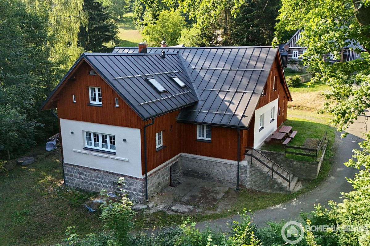 Prodej chalupy 293 m², pozemek 1849 m², Kořenov – fotka 1 z 3