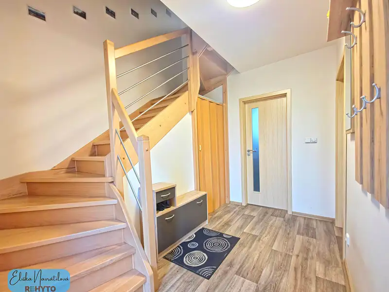 Prodej rodinného domu 114 m², pozemek 462 m², Jihlava – náhled fotky 2