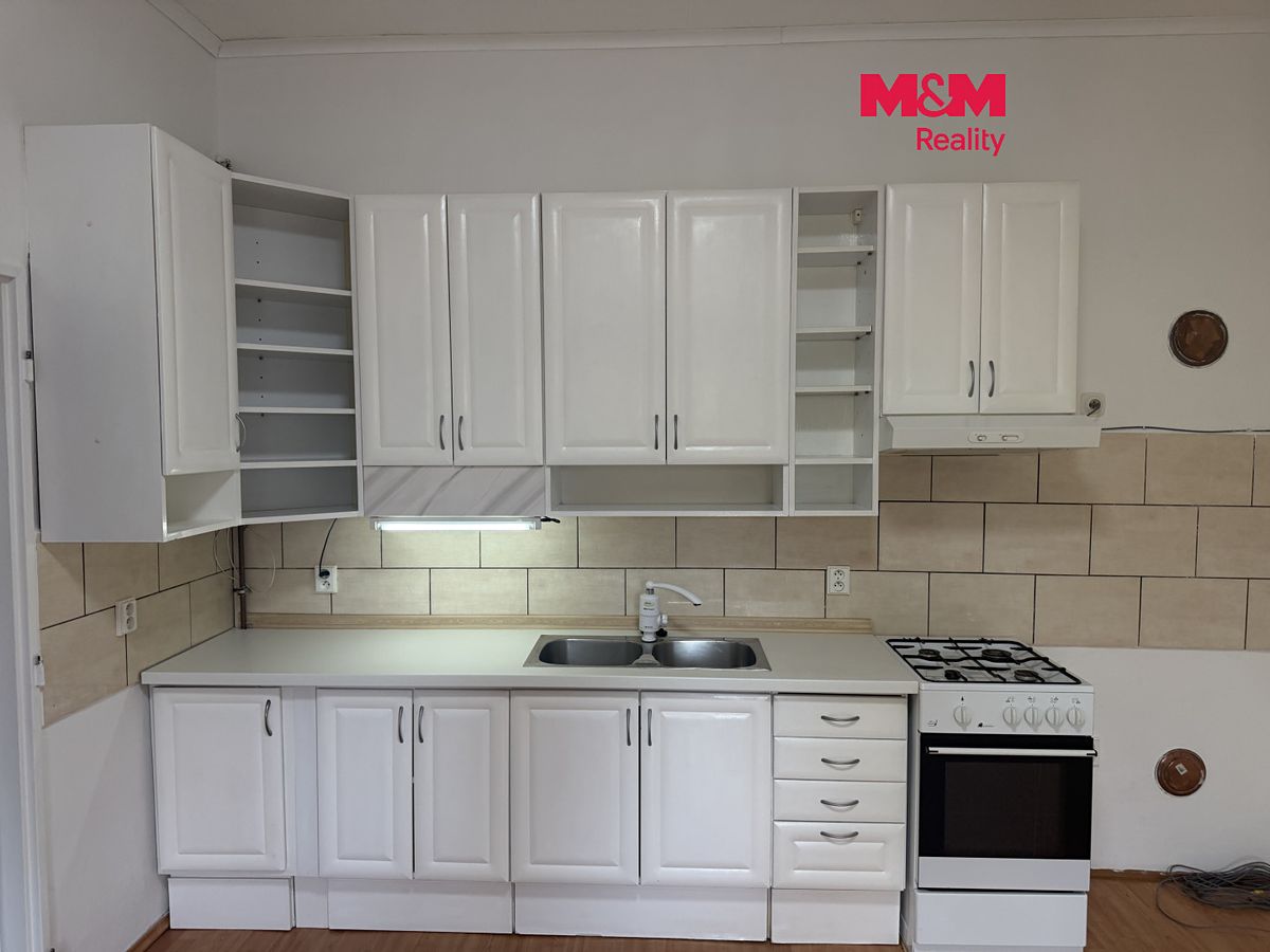 Pronájem bytu 1+1 43 m²