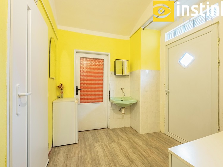 Prodej domu, 68 m² (33 z 47)