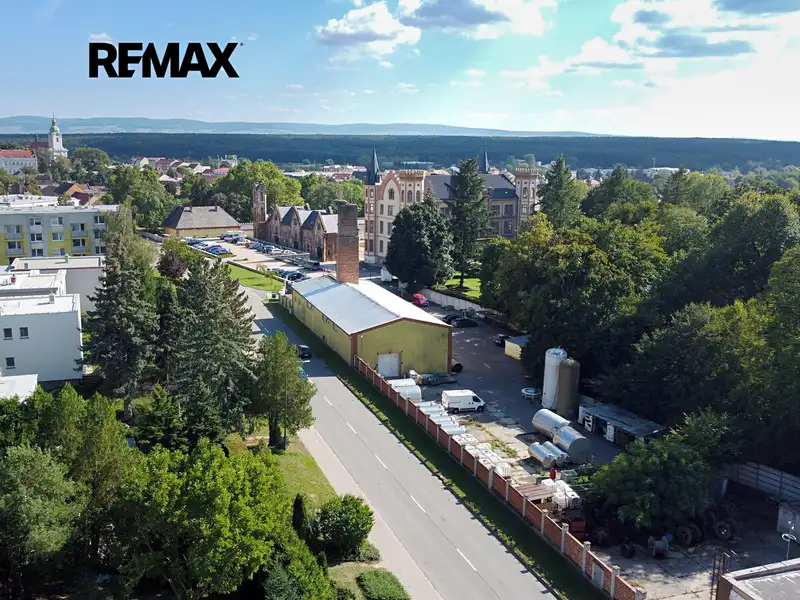 Prodej skladového prostoru 600 m², Bzenec – náhled fotky 1