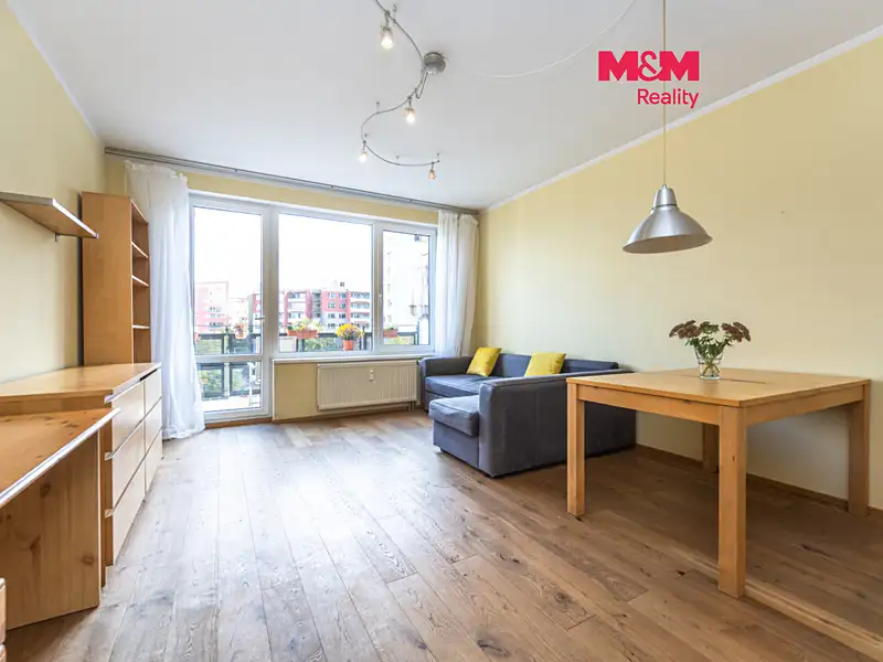 Pronájem bytu 2+kk 48 m², Praha – náhled fotky 1