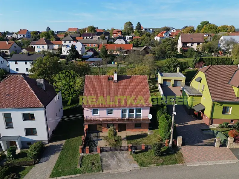 Prodej rodinného domu 142 m², pozemek 1090 m², Doubravy – náhled fotky 1