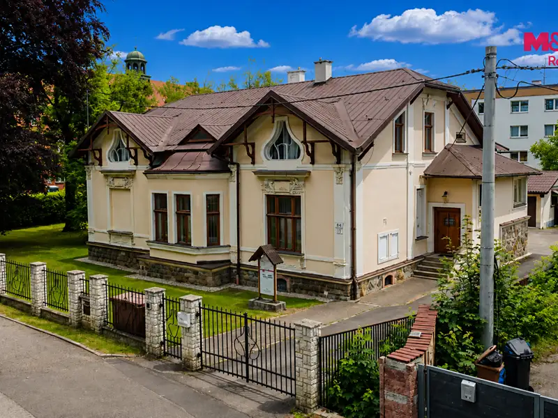 Prodej rodinného domu 400 m², pozemek 2149 m², Karviná – náhled fotky 3