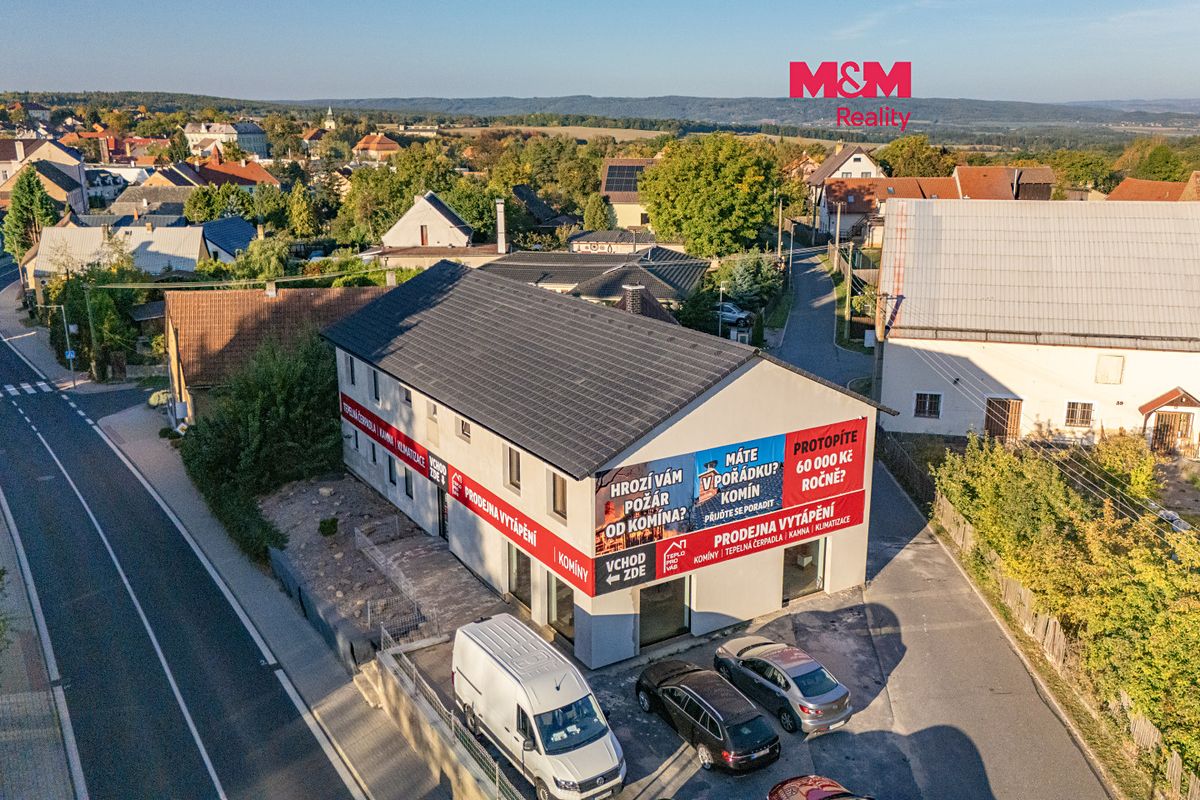 Prodej činžovního domu 453 m², Jesenice – fotka 1 z 3