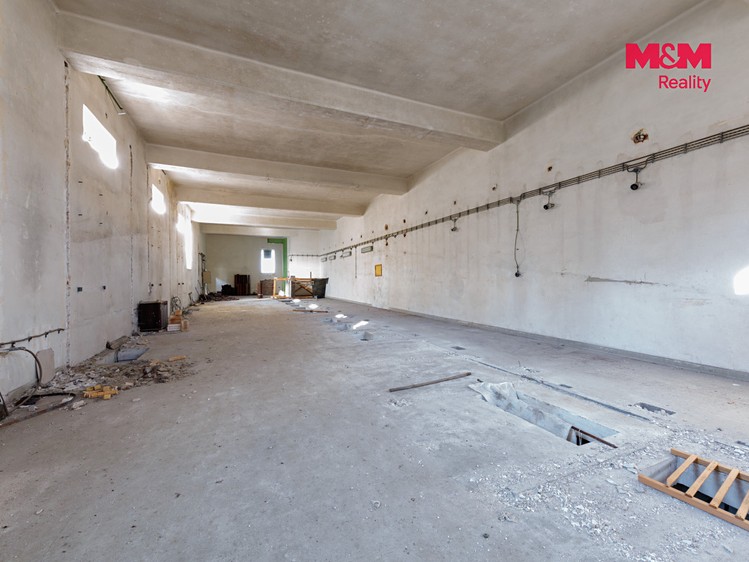 Комерційне приміщення на продаж, 626 м² (4 з 11)