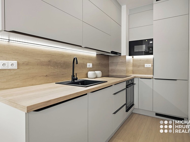Prodej bytu 2+kk, 47 m² (9 z 26)