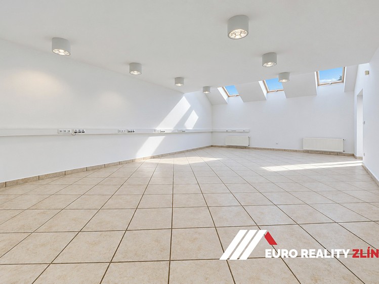 Комерційне приміщення в оренду, 477 м² (25 з 30)