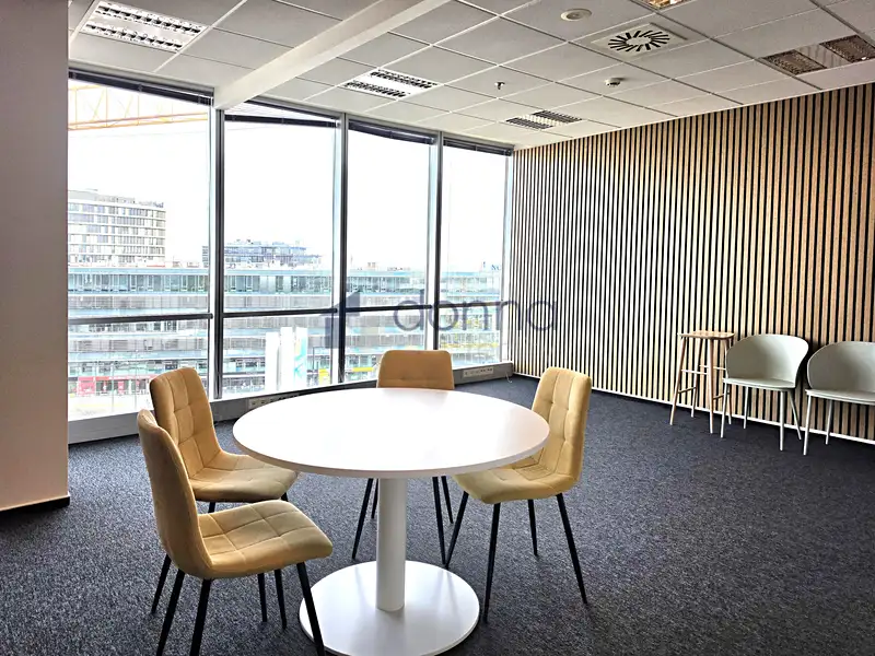 Pronájem komerčního prostoru, 208 m², Praha 4, Praha