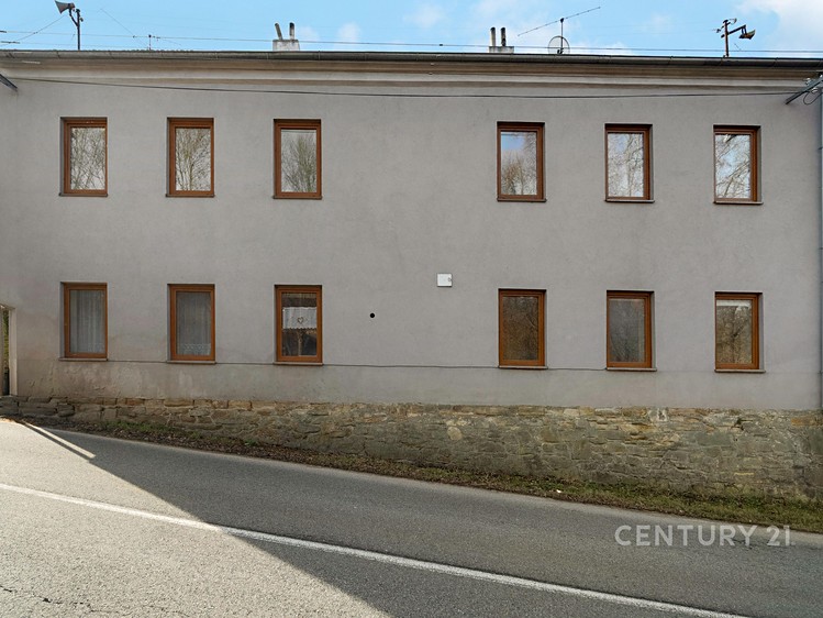 Prodej domu, 220 m² (1 z 27)