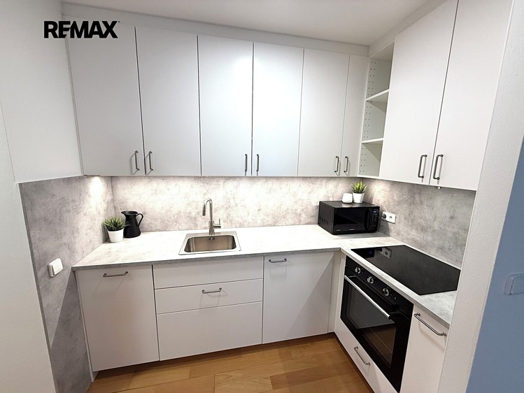 Квартира 3+kk в оренду, 68 м² (2 з 13)