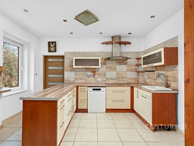 Prodej domu, 220 m² (2 z 27)