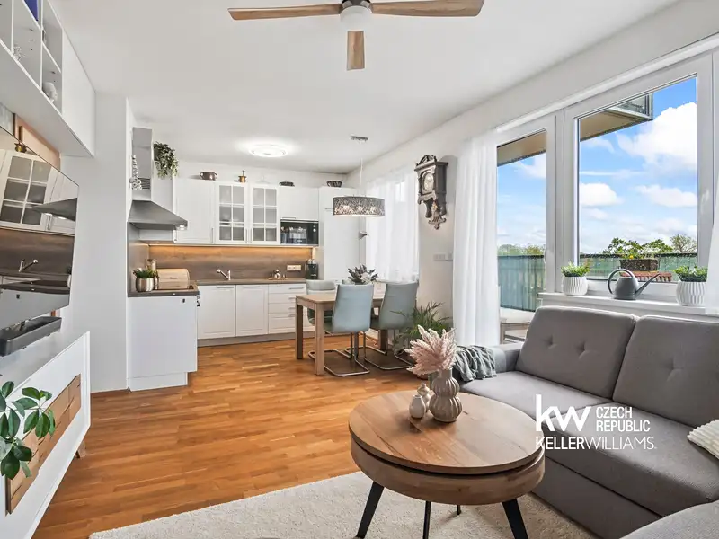 Prodej bytu 2+kk 51 m², Praha – náhled fotky 1