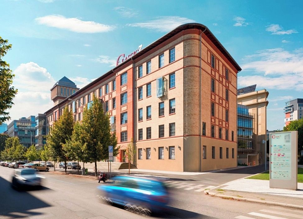 Pronájem kanceláře 653 m², Praha – fotka 1 z 3