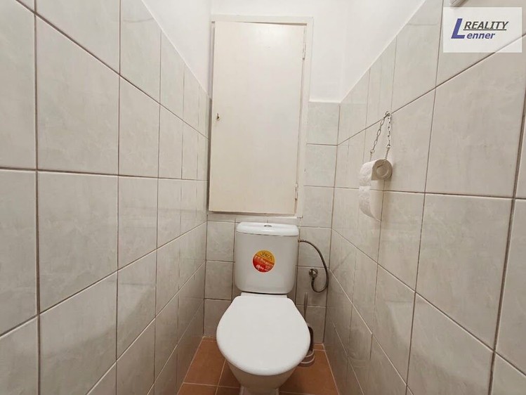 Pronájem bytu 3+1, 88 m² (13 z 19)