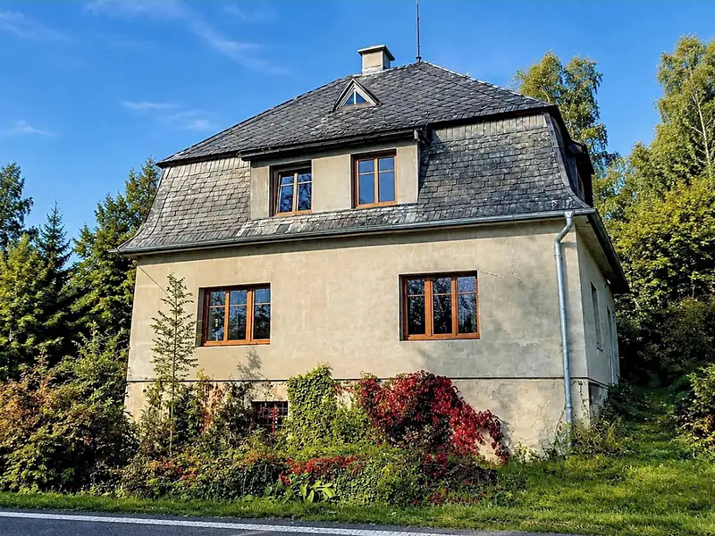 Prodej rodinného domu 250 m², pozemek 1900 m², Frýdlant – náhled fotky 1