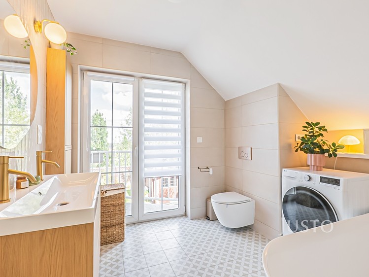 Prodej domu, 129 m² (28 z 51)
