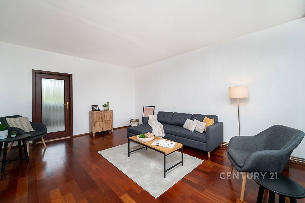 Prodej bytu 3+1 70 m², Liberec – fotka 1 z 3