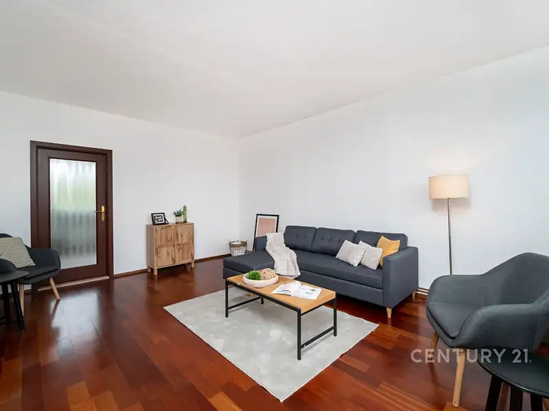 Prodej bytu 3+1 70 m², Liberec – náhled fotky 1