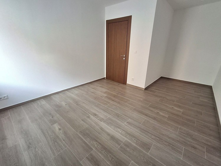 Квартира 2+kk в оренду, 60 м² (13 з 26)