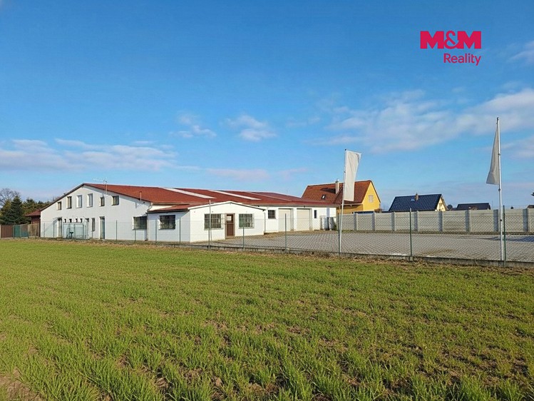 Prodej komerčního prostoru, 972 m² (9 z 11)