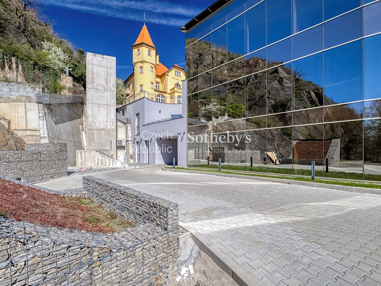 Pronájem komerčního prostoru, 1 500 m² (53 z 61)